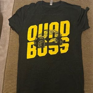 EUC quad boss tee heathered grey size small